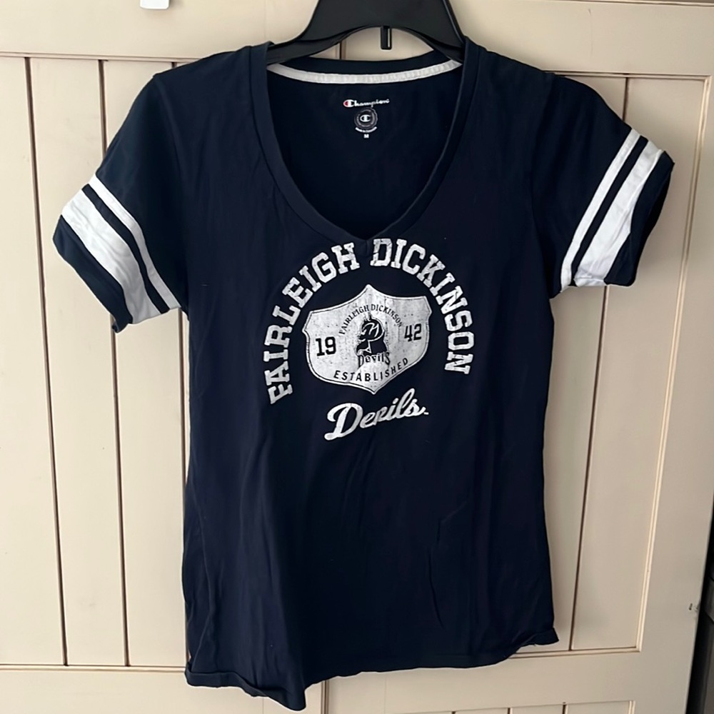 FDU - basketball champions this year, barely worn Champion tee